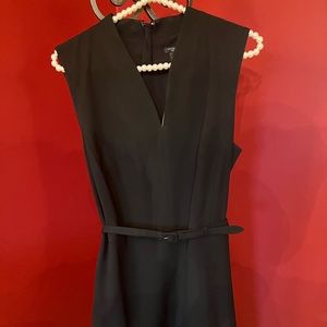 NWT ANN TAYLOR SEASONLESS STRETCH BLACK SHIFT BELTED DRESS. Size 12P.